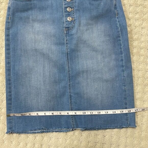 Banana Republic Blue Denim Button-Front Skirt, Size 4 - Picture 9 of 9